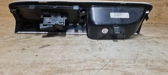 Volvo V50 Electric window control switch 31272012