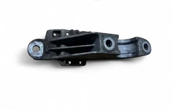 BMW M5 F90 Gearbox mounting bracket 185747