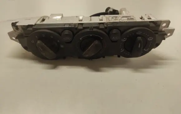 Ford Focus Climate control unit 3M5T19980BD 69607321