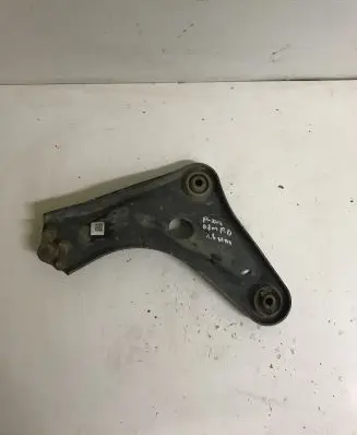 Peugeot 207 Front lower control arm/wishbone