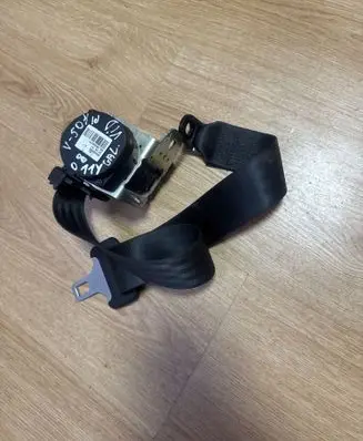 Volvo V50 Middle seatbelt (rear) 6084253R0 6084253R0B 8639555