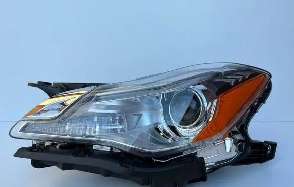 Maserati Quattroporte Headlight/headlamp 670104201