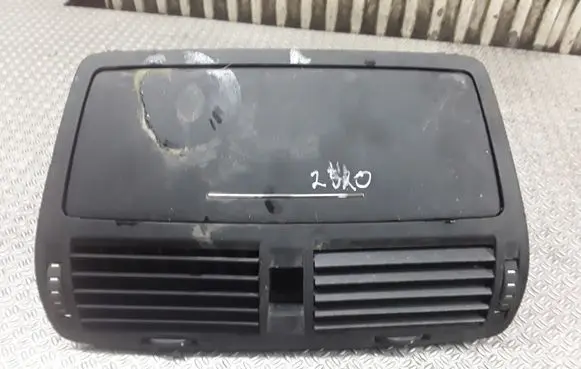 Skoda Octavia Mk2 (1Z) Dash center air vent grill