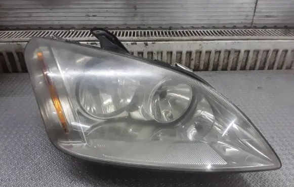 Ford Focus C-MAX Headlight/headlamp 3M5113005AH