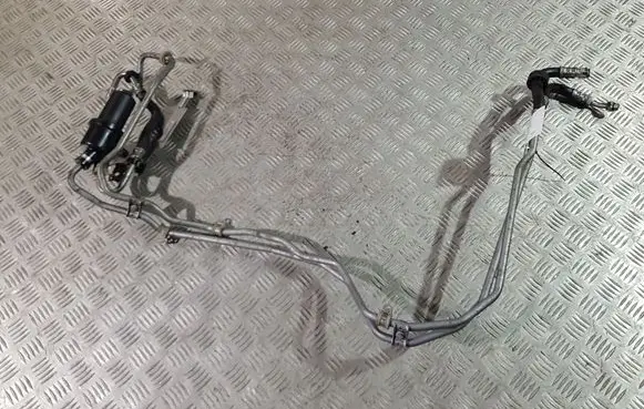 Gearbox oil cooler pipe/hose