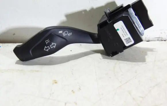 Ford Focus Indicator stalk AV6T-13335-AE