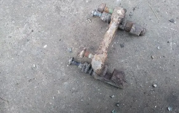 Audi A3 S3 8L Brake caliper pad carrier rear 