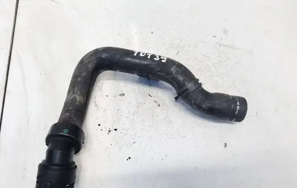 Volkswagen PASSAT B5.5 Engine coolant pipe/hose 8D0121101AD