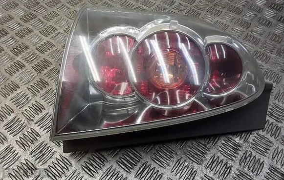 Toyota Corolla Verso E121 Rear/tail lights farba0f01
