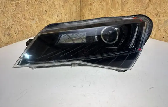 Skoda Superb B8 (3V) Headlight/headlamp 3V1941015A B016174