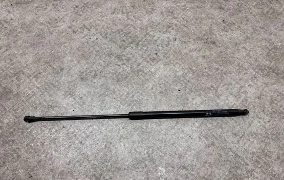 BMW i3 Tailgate/trunk strut/damper 7296775