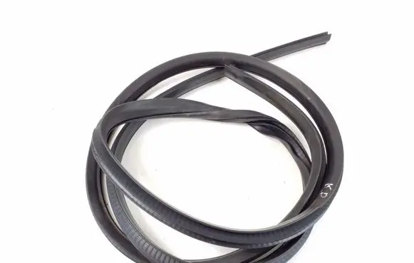 Jeep Compass Front door rubber seal 5074643AH