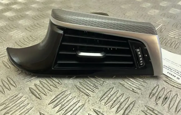 BMW 5 G30 G31 Dashboard side air vent grill/cover trim 9330858 933085808