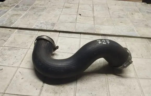 Peugeot 607 Intercooler hose/pipe