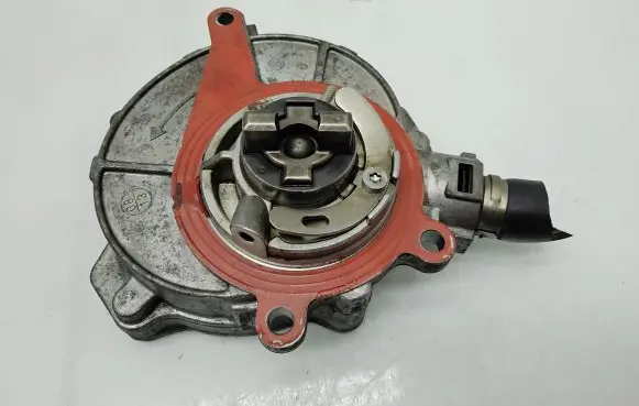 Audi A5 8T 8F Vacuum pump 06E145100R 03998