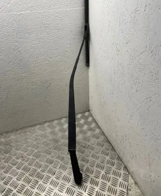 Hyundai Tucson JM Front wiper blade arm 510142