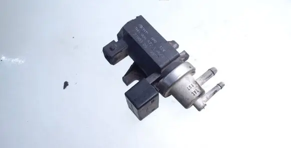 Volkswagen Golf V Turbo solenoid valve 1H0906627A