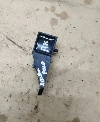 Volkswagen Polo Airbag deployment crash/impact sensor 5WK42895 6Q0909606