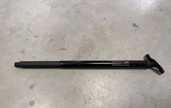 Subaru Ascent Tailgate strut 63320XC01A