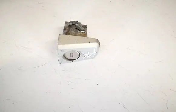 Opel Astra H Front door lock (next to the handle) 