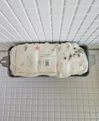 Jeep Grand Cherokee Passenger airbag P05108093AF PT11120 TYES80252P0820