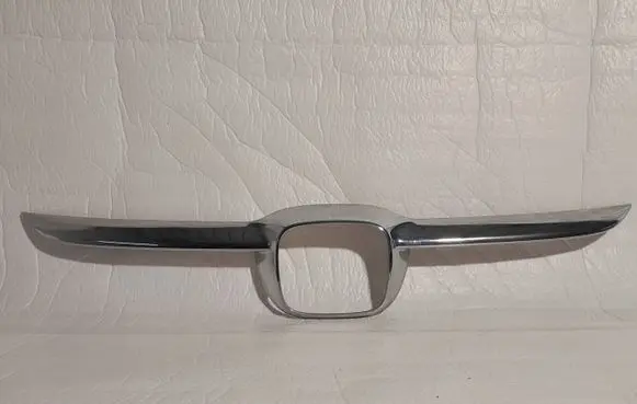 Honda Accord Engine bonnet/hood lock trim molding 71129