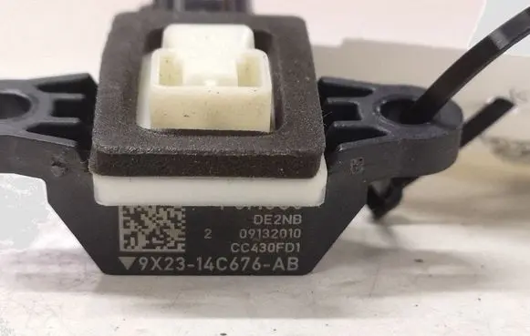 Jaguar XF X250 Airbag deployment crash/impact sensor 9X2314C676AB