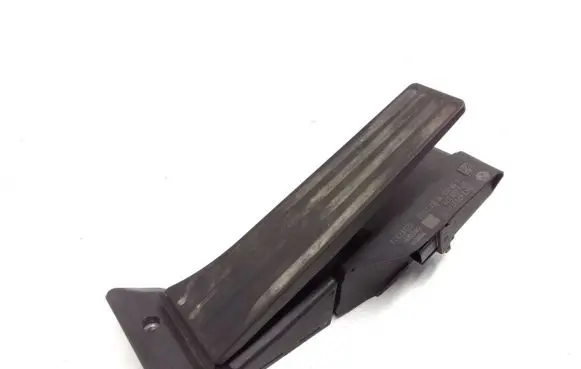 BMW X1 E84 Accelerator throttle pedal 6793743 6PV00937921 12037313