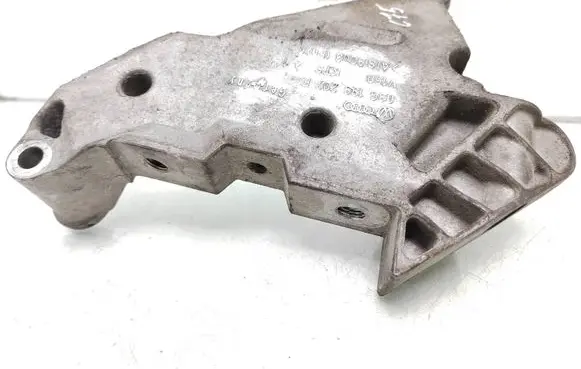 Volkswagen PASSAT B6 Engine mounting bracket 03G199207e