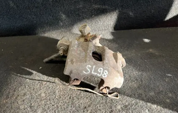 Ford C-MAX I Rear brake caliper