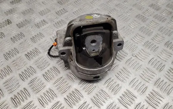 Audi S5 Facelift Engine mount bracket 8K0199381PR