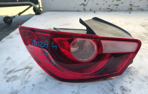 Seat Ibiza IV (6J,6P) Rear/tail lights 6J3945095N