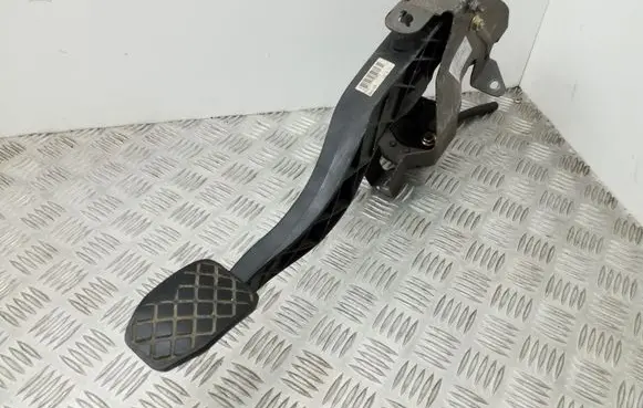 Clutch pedal