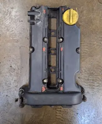 Opel Combo C Rocker cam cover 55351461 F531002 FO2672