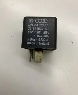Audi A6 S6 C5 4B Other relay 443951253AA 899574000 219