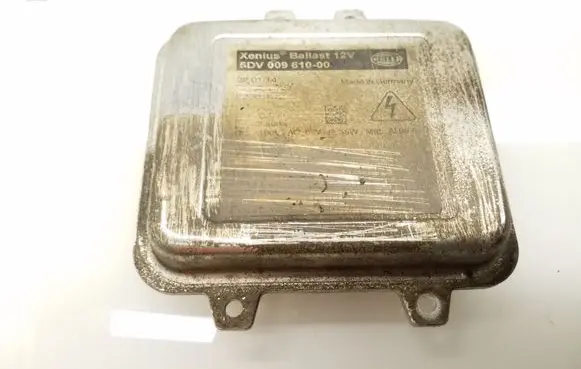 Mercedes-Benz Vito Viano W639 Headlight ballast module Xenon 5DV00961000