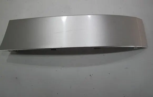 Skoda Octavia Mk2 (1Z) Rear/tail light trim molding 1Z5813346