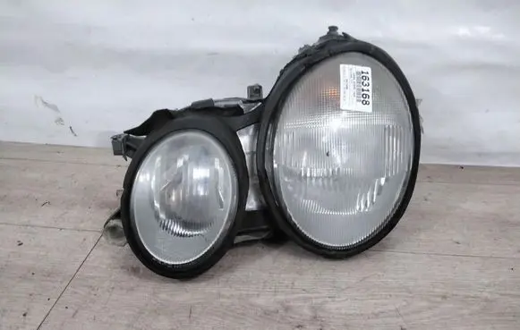 Mercedes-Benz Vito Viano W638 Headlight/headlamp
