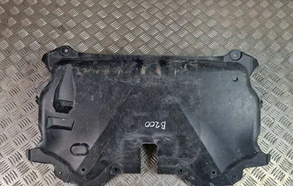 Mercedes-Benz SLC R172 Engine splash shield/under tray A1725202023