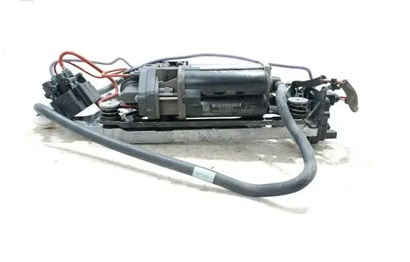 Audi E-tron GT Air suspension compressor/pump 9J1616006D