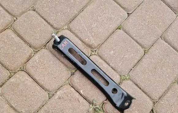 Toyota Camry VIII XV70 Air filter cleaner box bracket assembly OPELCZESCI.com-D36