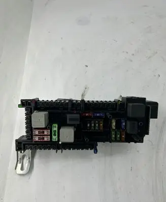 Mercedes-Benz E W212 Fuse module 016706581