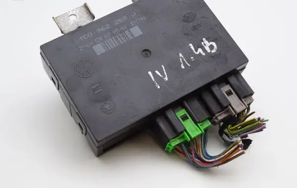 Volkswagen Golf IV Comfort/convenience module 1C0962258J