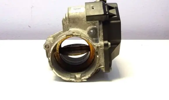 Volkswagen Golf V Throttle valve 03G128063M