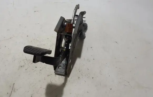 Nissan NV200 Brake pedal 46501JX35A
