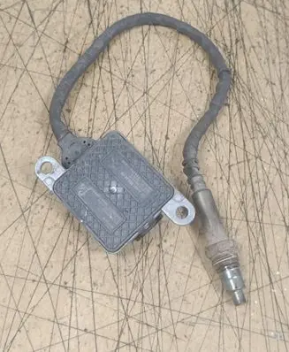Mercedes-Benz E W213 Lambda probe sensor A0009053009