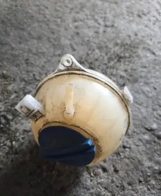 Volkswagen Polo III 6N 6N2 6NF Coolant expansion tank/reservoir 6Q0121407