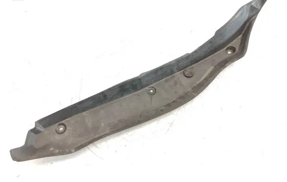 Mercedes-Benz C W205 Fender end trim A2058890025