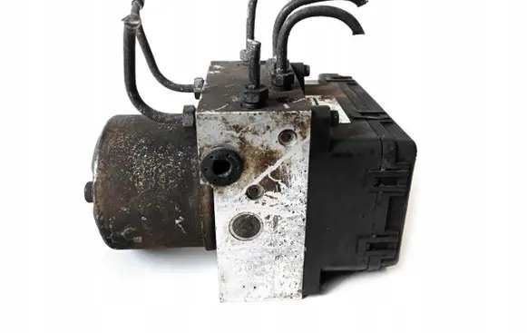 Hyundai Trajet ABS Pump 589103A100