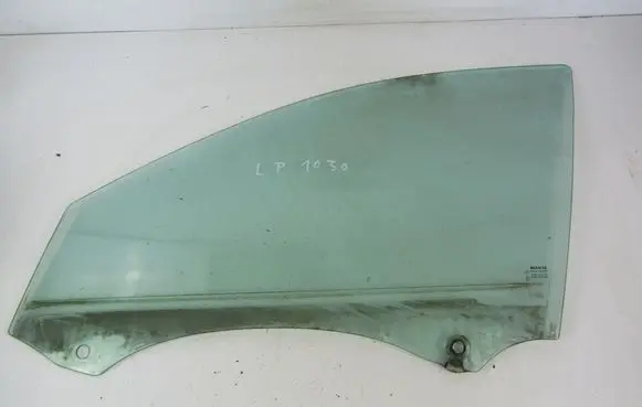 Renault Laguna II Front door window glass four-door 